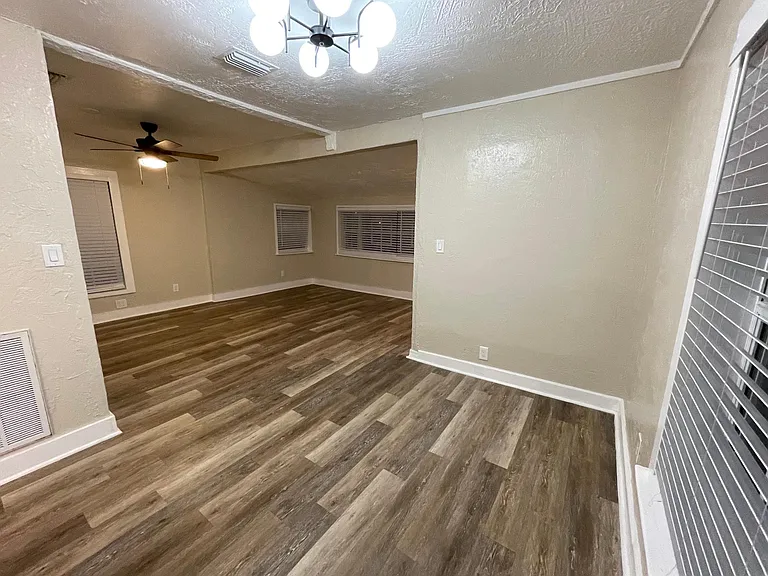 1380 Tioga Ave — Photo 7