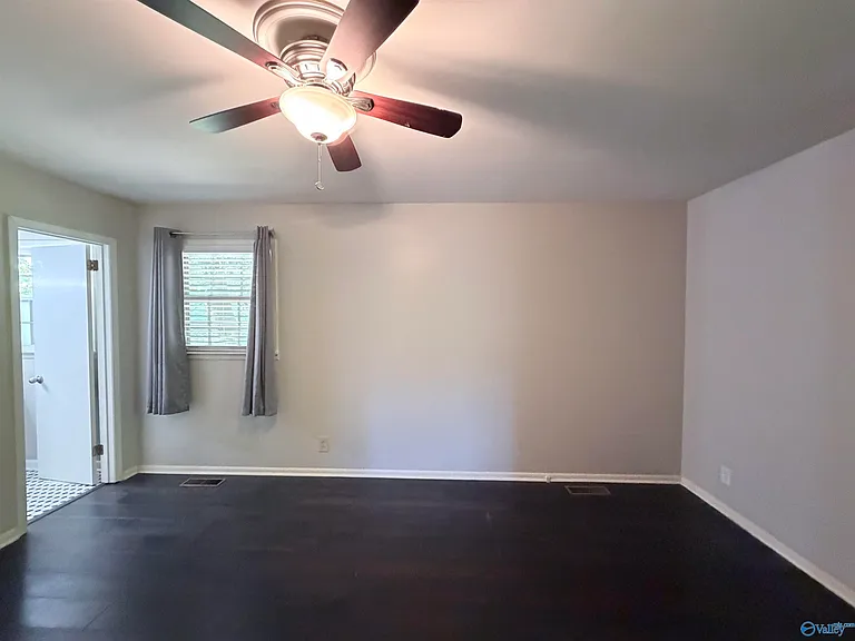 8711 Edgehill Dr SE — Photo 15