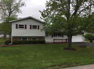 2527 Deerwood Dr, Fort Wayne, IN