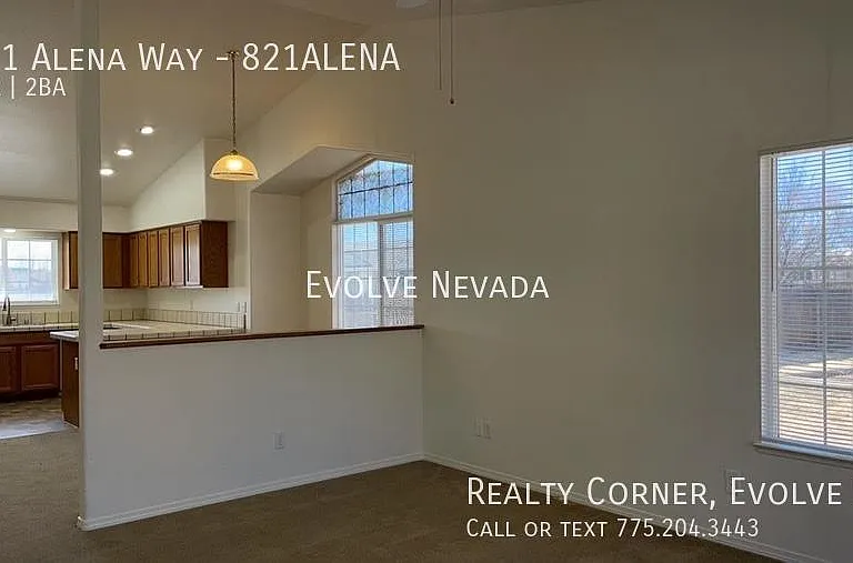 3 bed, 2.0 bath, 1334 sqft, $2,295 — Photo 3