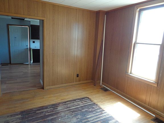 5th image of 413 W National Ave