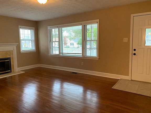 3rd image of 638 Longview Dr