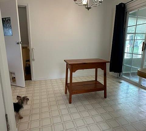 5th image of 2317 Roundtree Rd