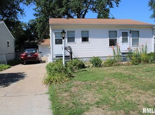 1405 Koch St, Pekin, IL