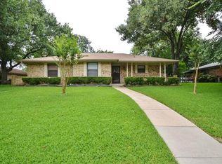 512 Sharp Dr, Desoto, TX 75115