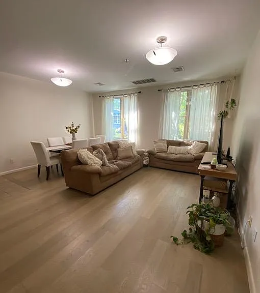 59 E Main St — Photo 3