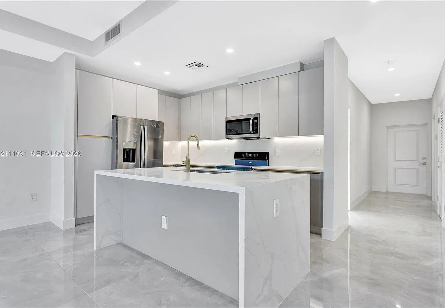 1567 NW 94th Way — Photo 4