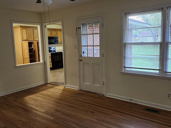 2nd image of 2508 Suzanne Ter NW