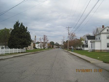2nd image of 200 Myrtle St