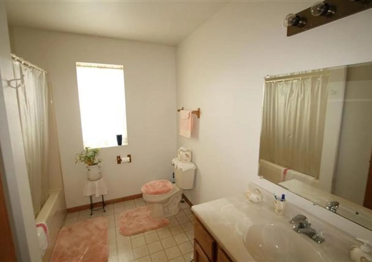 1329 Glacier Hill Drive — Photo 3