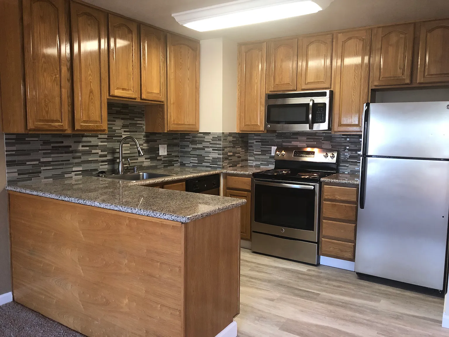 3333 Cabrillo Ave — Photo 3