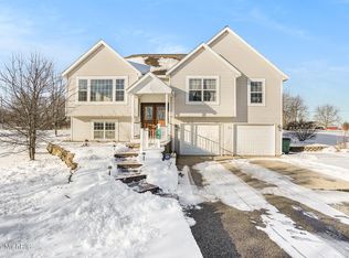 1383 Paige Ln, Bailey, MI 49303