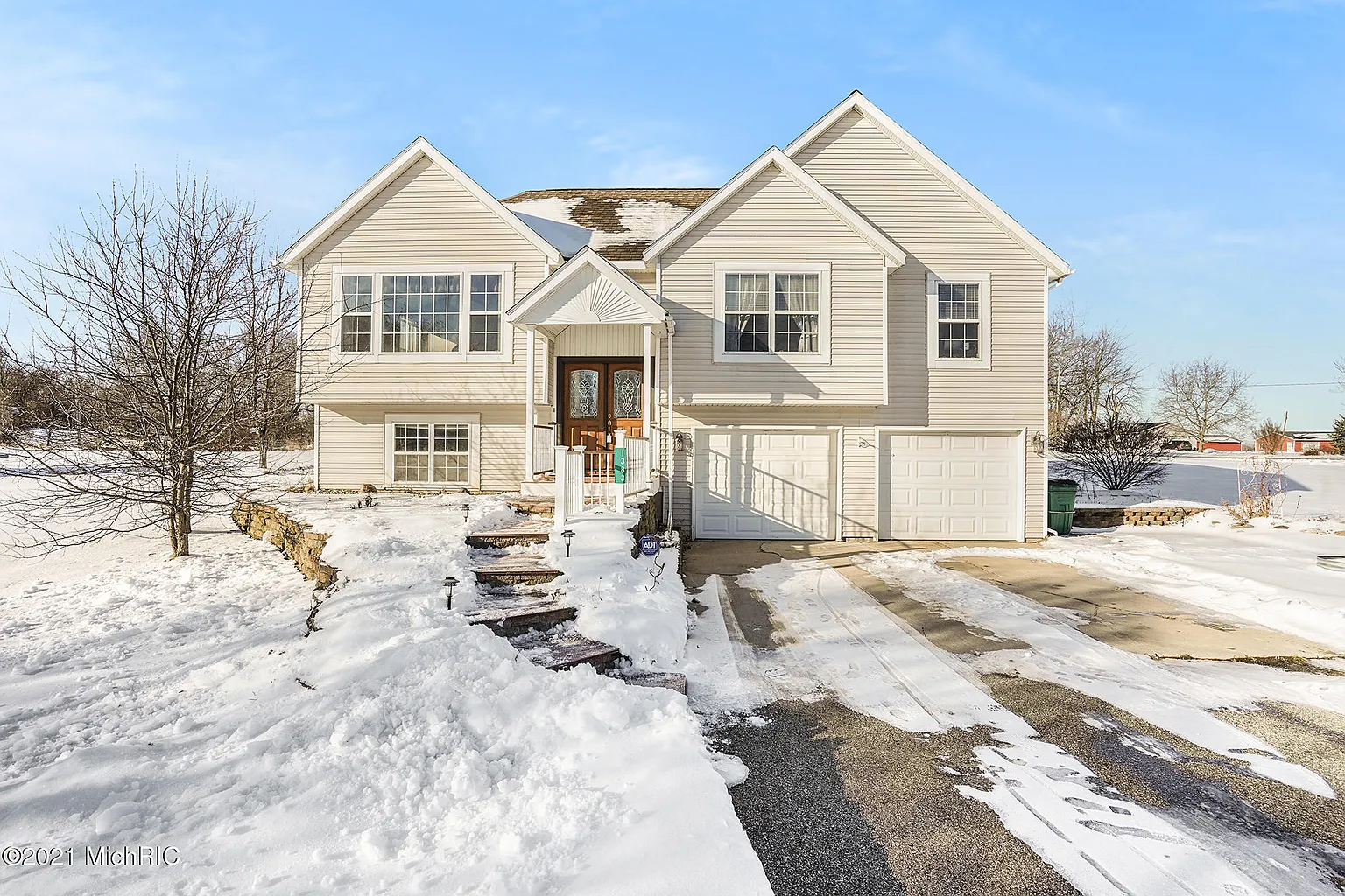 1383 Paige Ln photo 1