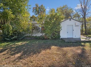 6008 Burroughs Ave, Sterling Heights, MI 48314