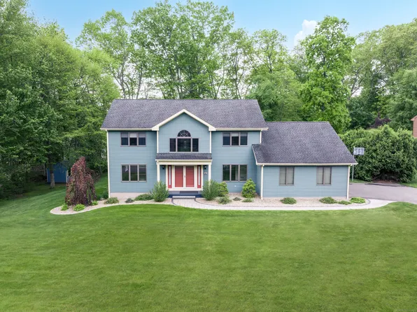 39 Amato Circle, Southington, CT 06489