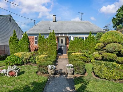 2416 E 66th St #Hse, Brooklyn, NY, 11234