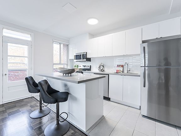 5th image of 780 Eglinton Ave W #2-Bedroom