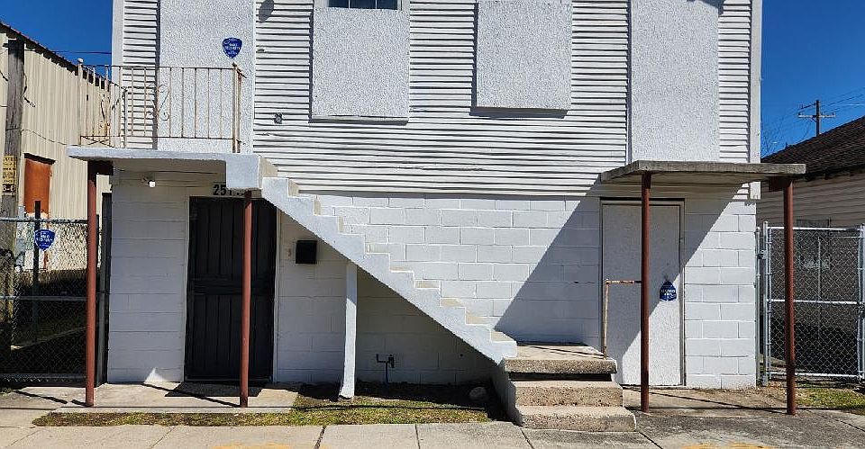 1st image of 2511 Saint Peter St #A