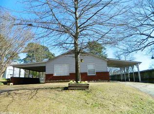 915 Oakwood Dr, Benton, AR 72015