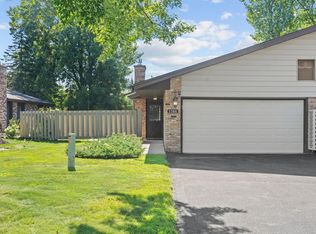 1164 Xene Ln N, Plymouth, MN 55447