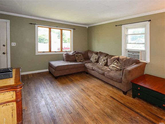 4th image of 26 Veronica Ln