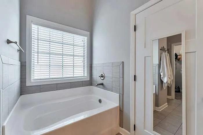 3749 Windhaven Dr — Photo 11