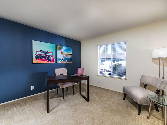 4th image of 200 Hollis Ave #10