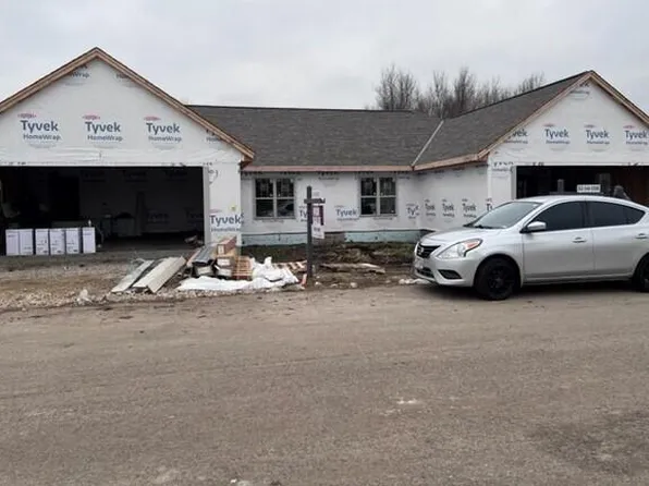 804 Margo CIRCLE #1402, Eagle, WI 53119