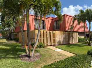 3221 Meridian Way S, Palm Beach Gardens, FL 33410