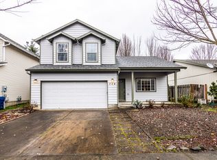 724 NE Mariners Loop, Portland, OR 97211