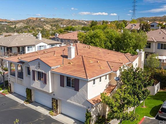 3rd image of 28020 Serra Ln