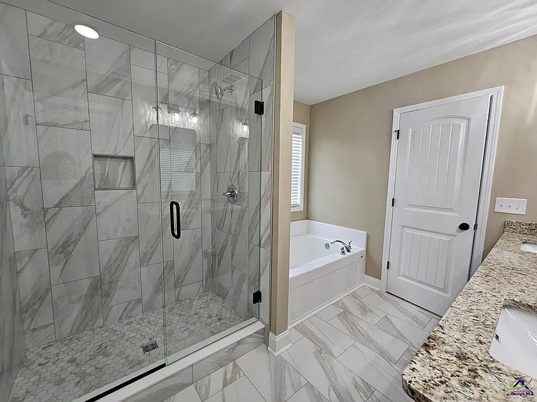 107 Nash Ct — Photo 18
