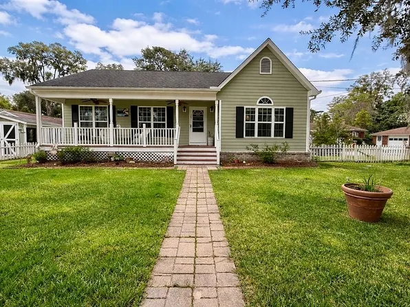 2101 Wilson Dr, Beaufort, SC 29902