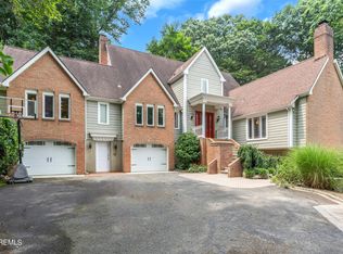 7 Shadow Ridge Ct, Holmdel, NJ 07733