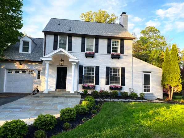 5509 Bradley Blvd, Bethesda, MD 20814