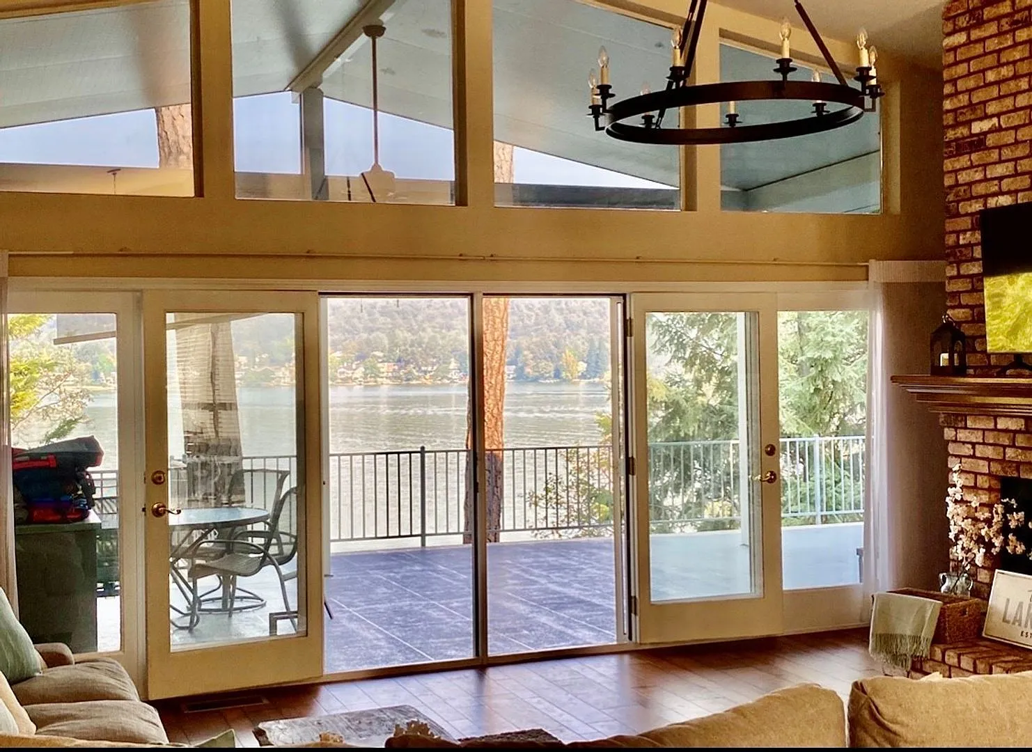 Lake Front Furnished Home, 3 bed, 4 bath in Lake Wildwood, Penn Valley, CA — Photo 3