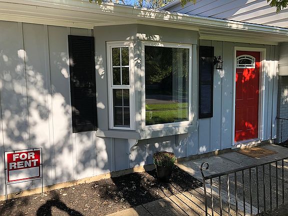 4th image of 3753 Decamp Dr