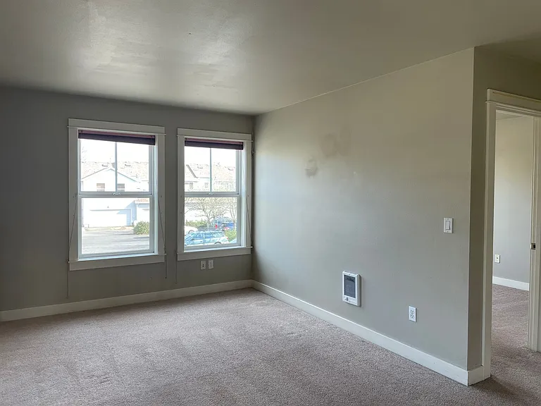 1510 NE Village St — Photo 10
