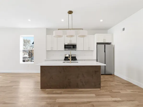 25 Lembeck Avenue image 3 of 26