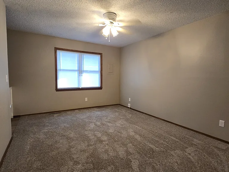 3863 W Driftwood St — Photo 8