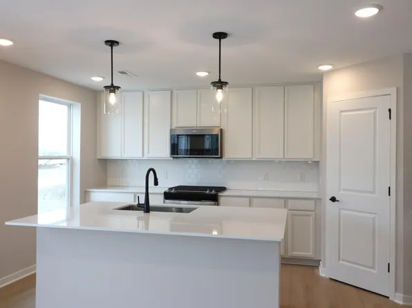 6230 Highland Hls S, Cottage Grove, MN 55016