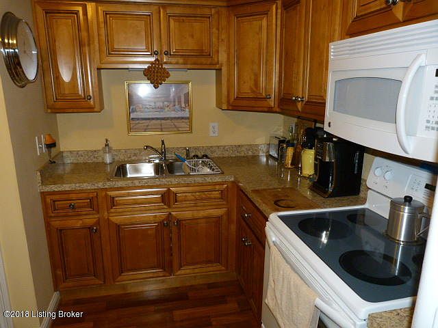 2nd image of 116 Barberry Ln