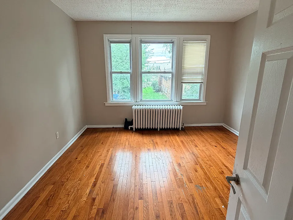 149 Magnolia St #2S