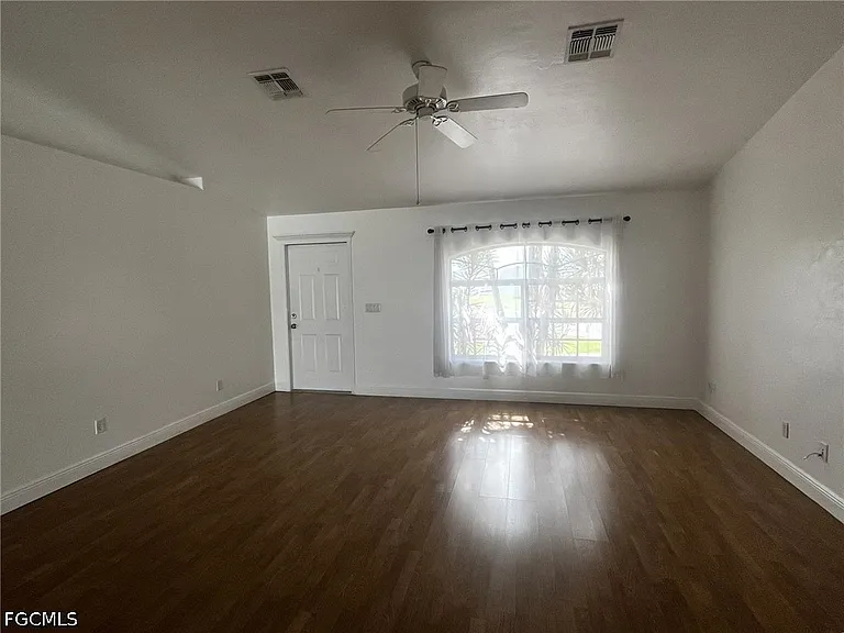 2136 NW 22nd Pl — Photo 5
