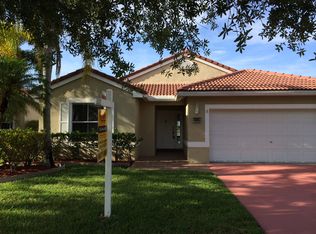 18462 NW 24th St, Pembroke Pines, FL 33029