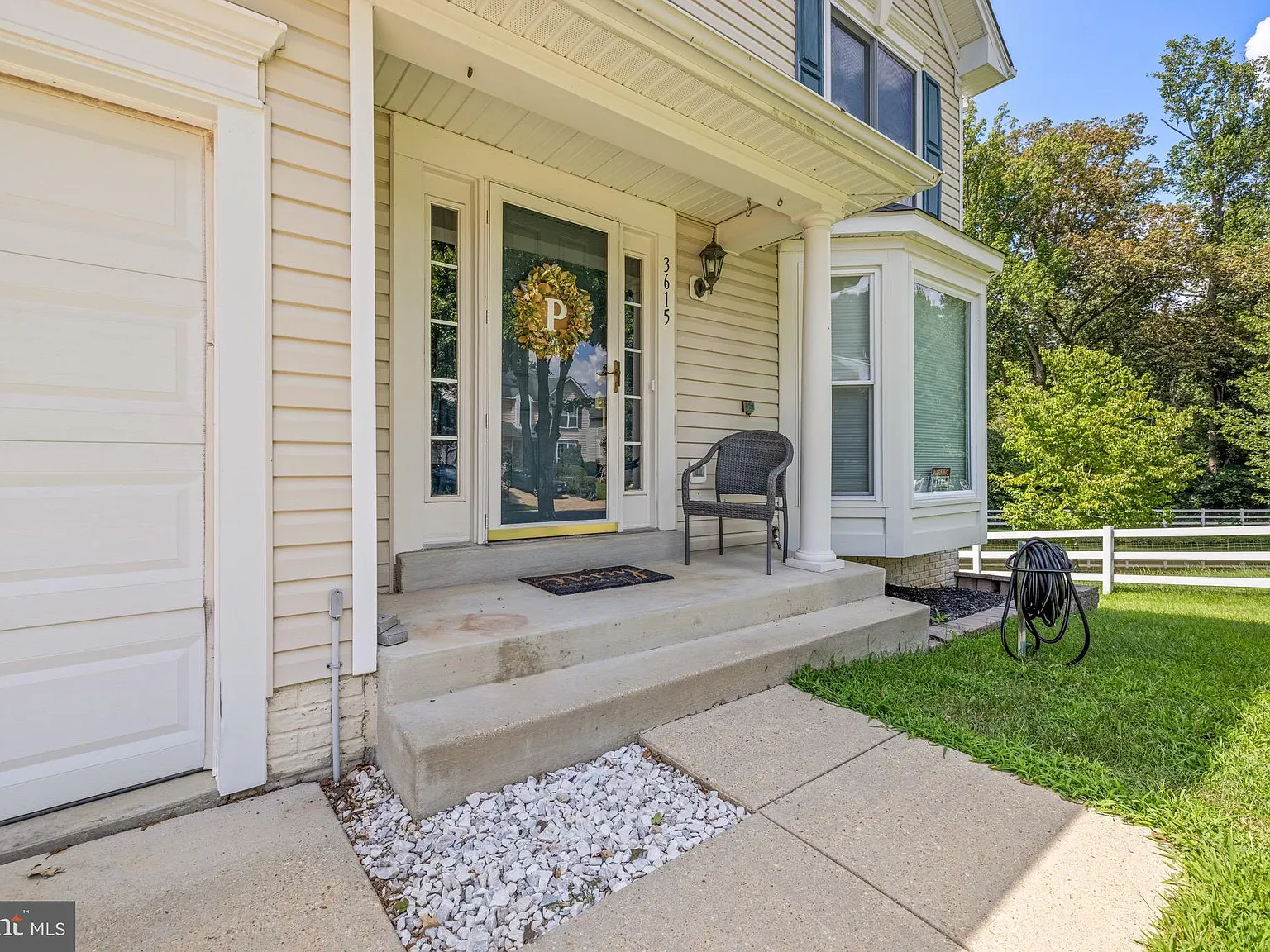 3 bed, 3.5 bath, 2968 sqft, $3,250 — Photo 4