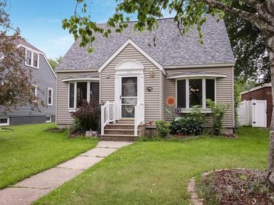 1111 South CEDAR AVENUE, Marshfield, WI, 54449