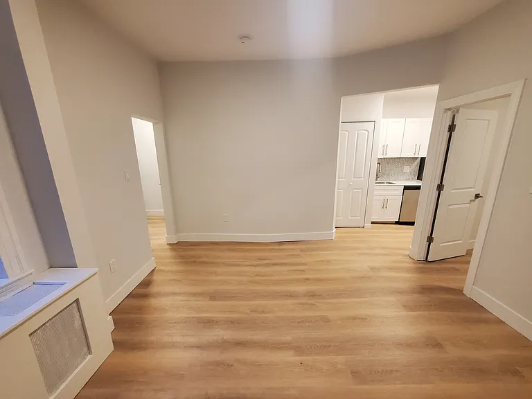 24 Phillips St #8 — Photo 6