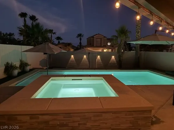 9800 Great Bend Dr, Las Vegas, NV 89117