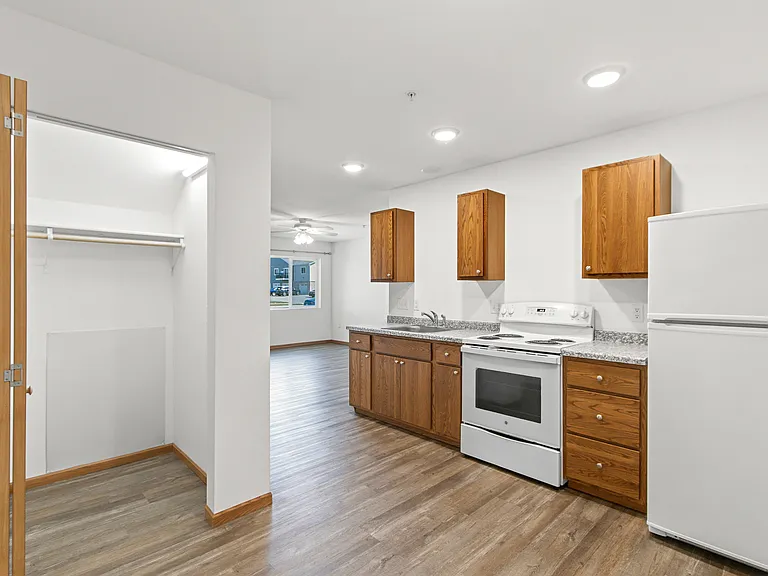 1445 Peterson Dr #204 — Photo 3